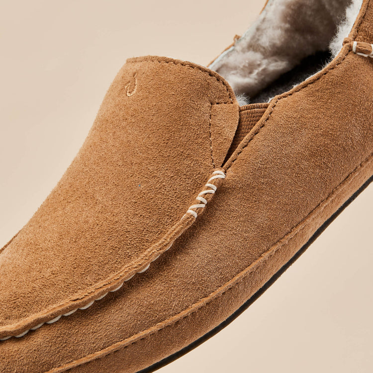 Olukai Nohea Slipper Women’s Soft Shearling Slippers - Image 12