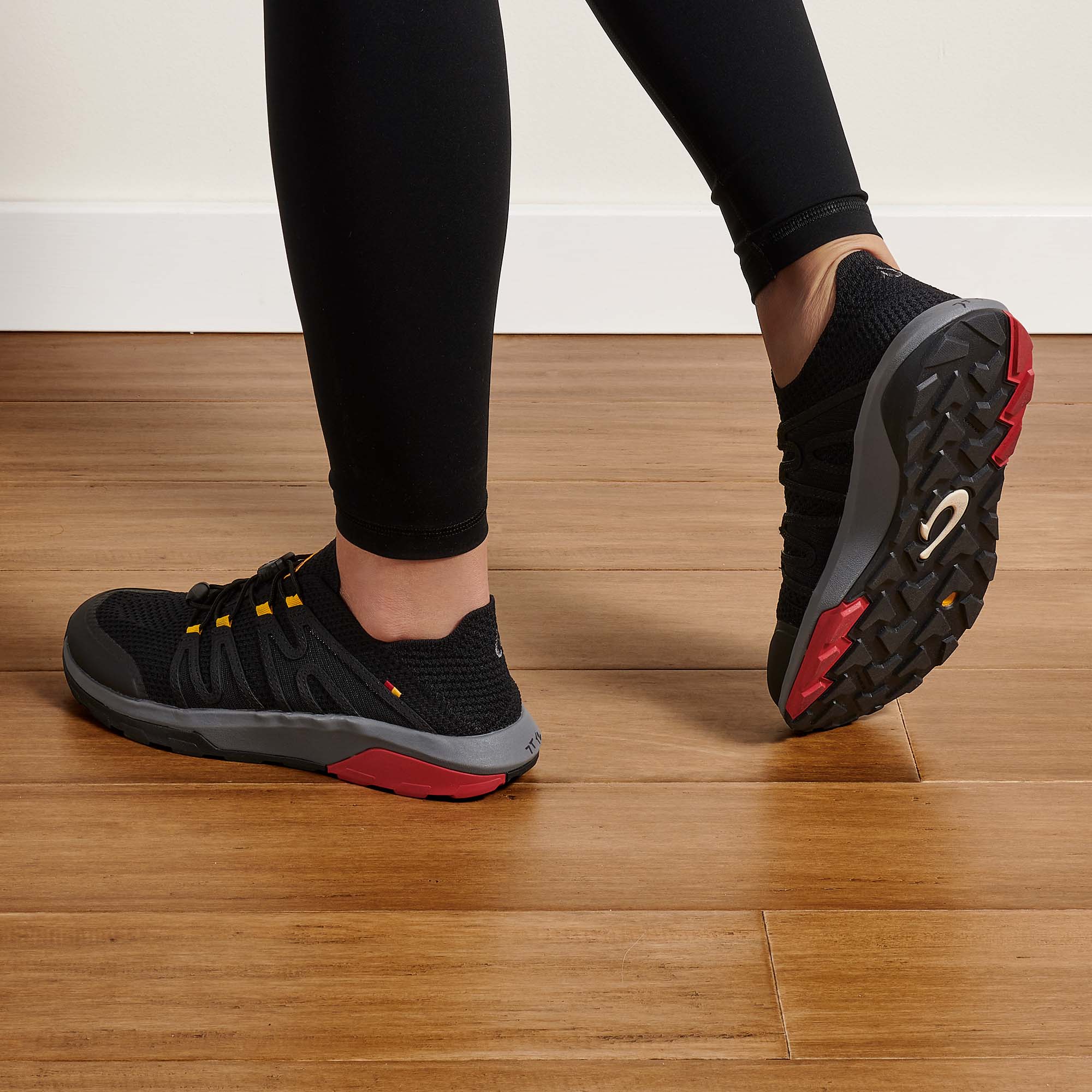 ‘Imaka Trainer - Black / Charcoal - Image 4