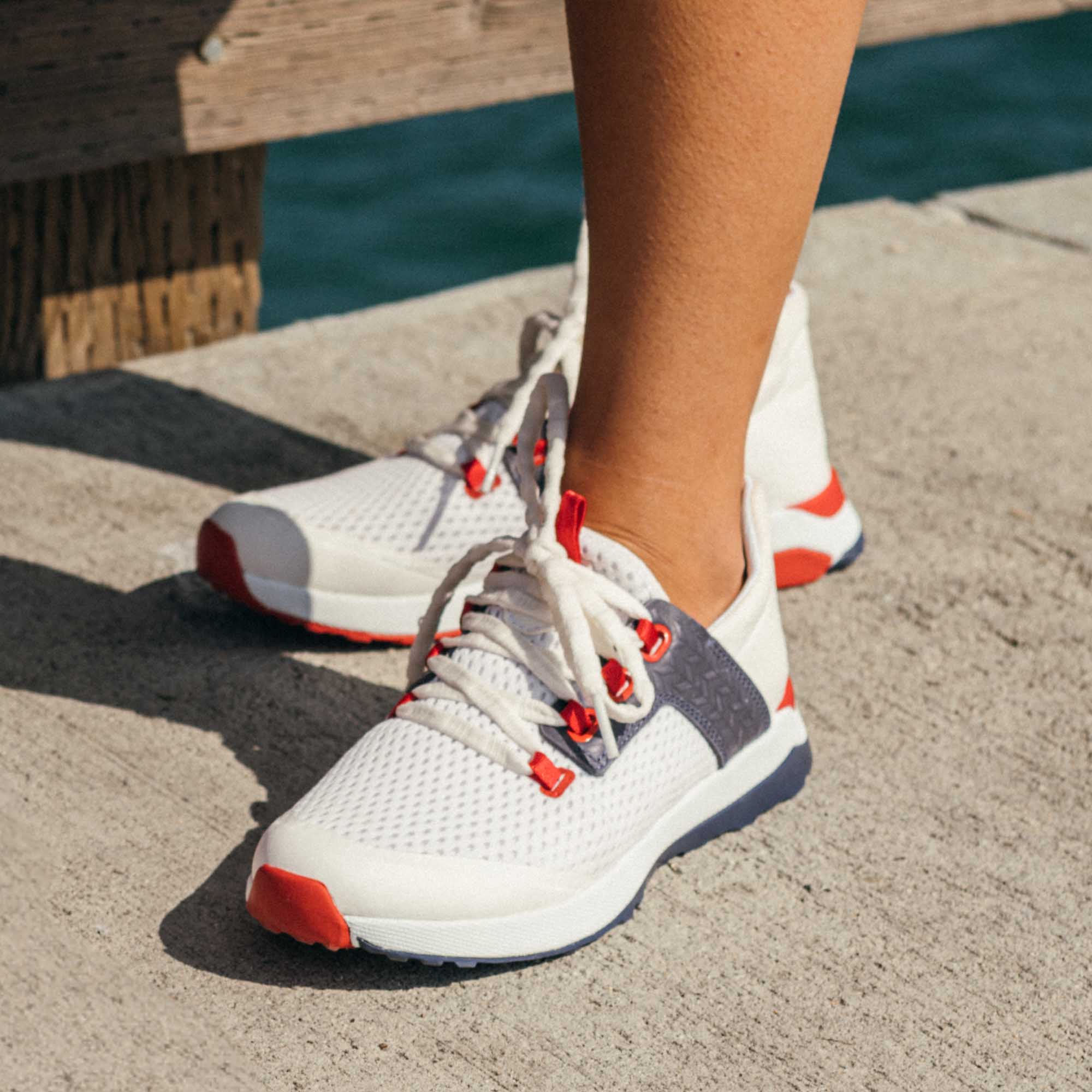 Wailuku - White / Navy - Image 3