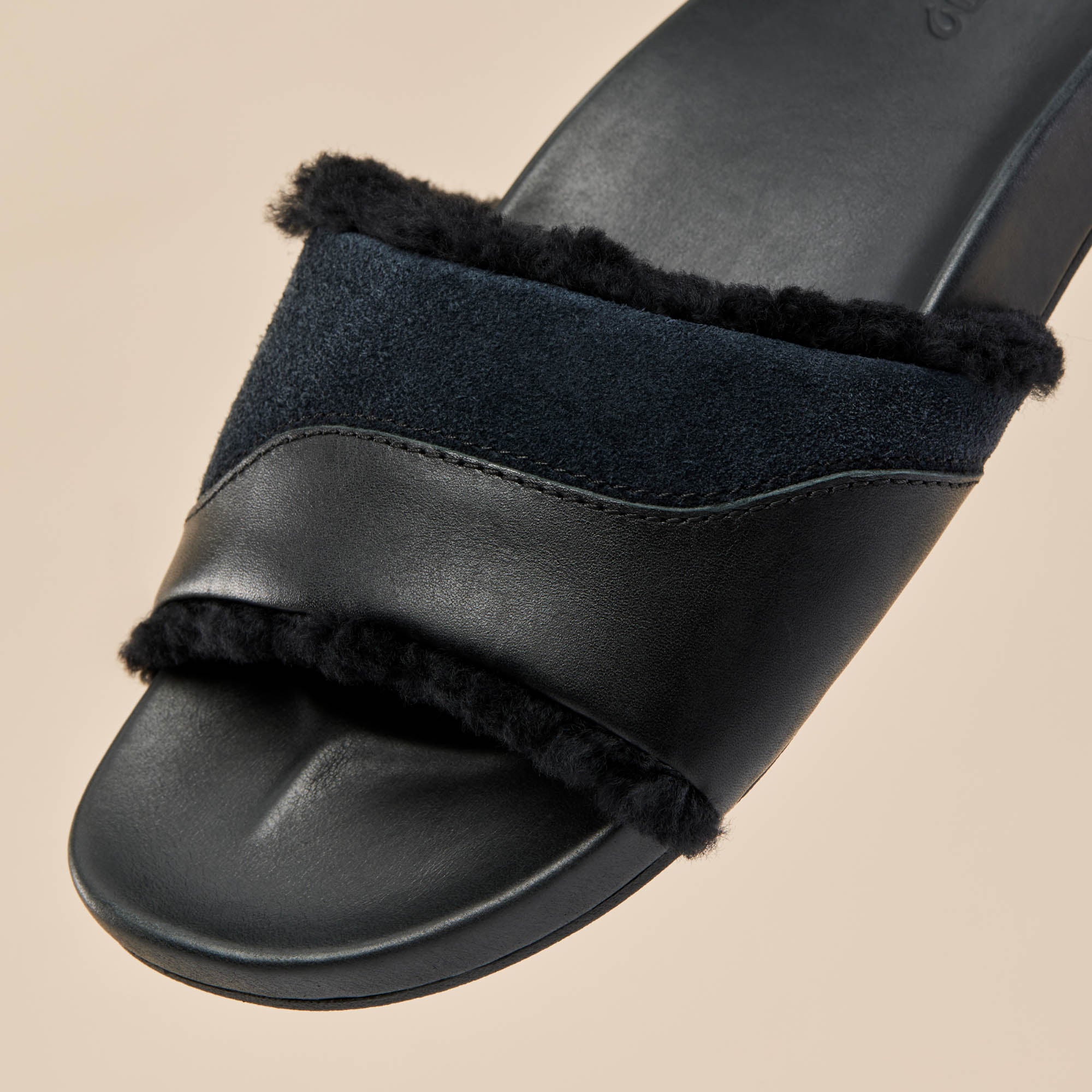 Hō‘ala Slide - Black - Image 3