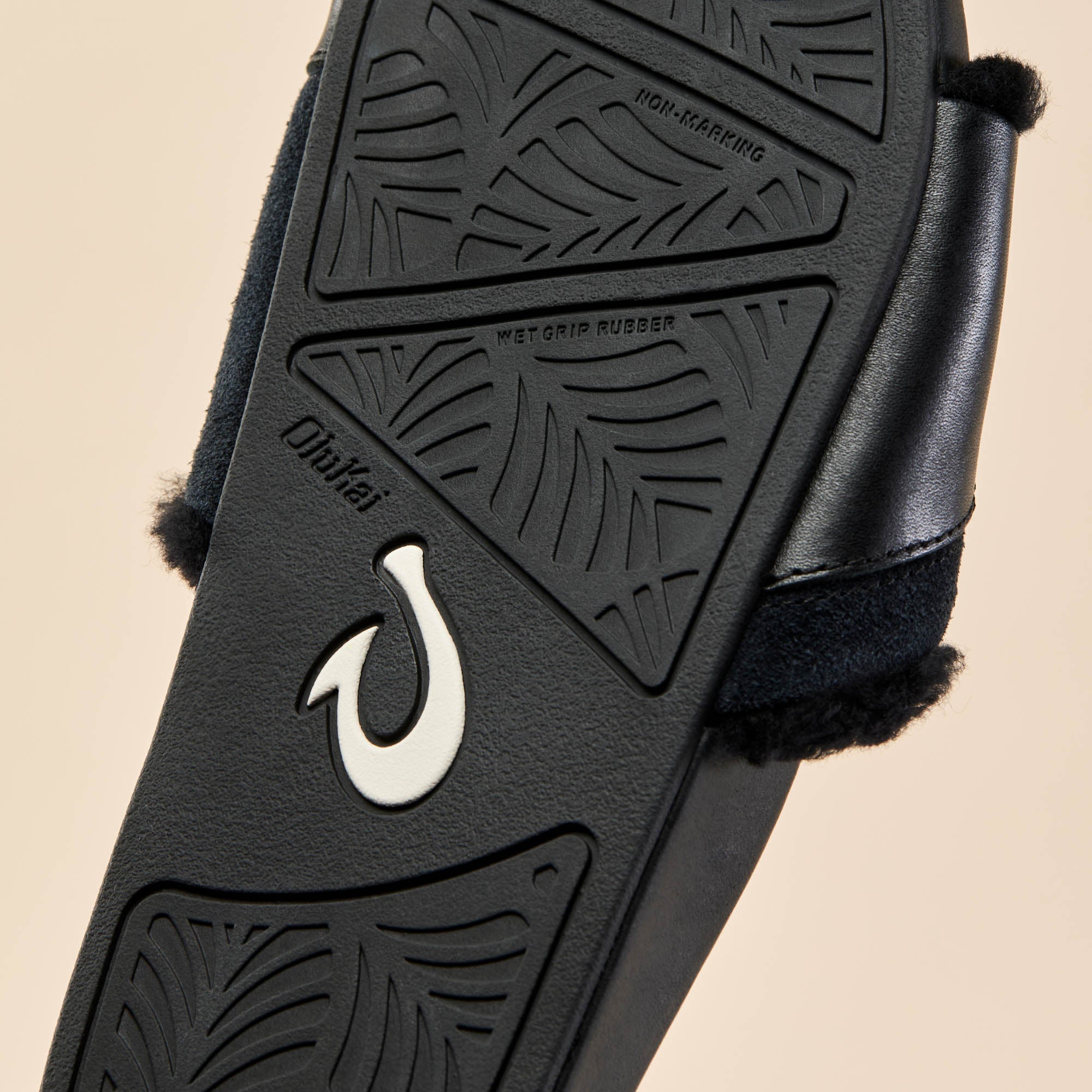 Hō‘ala Slide - Black - Image 8