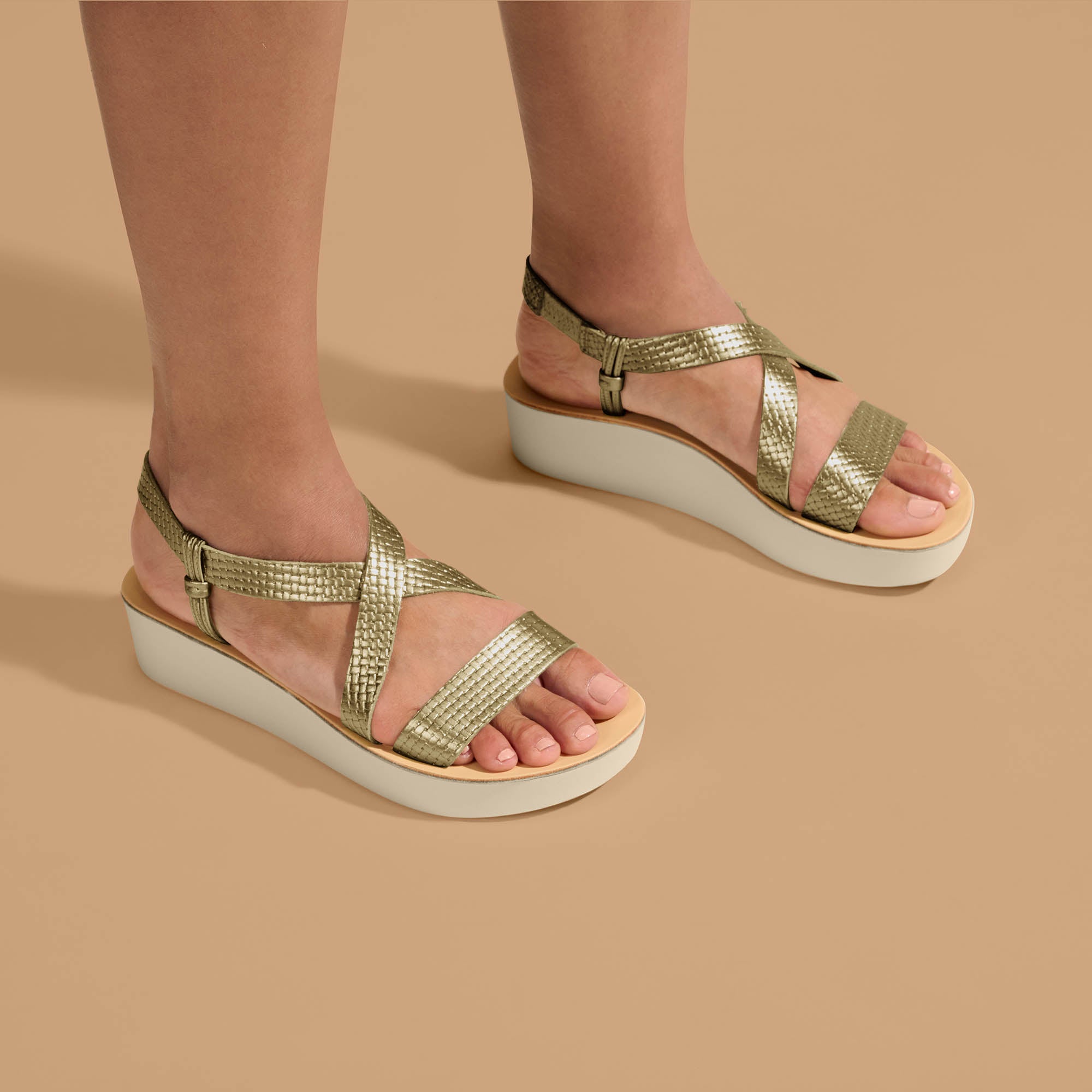 ‘Ōnohi Strappy - Bubbly / White Sand - Image 2