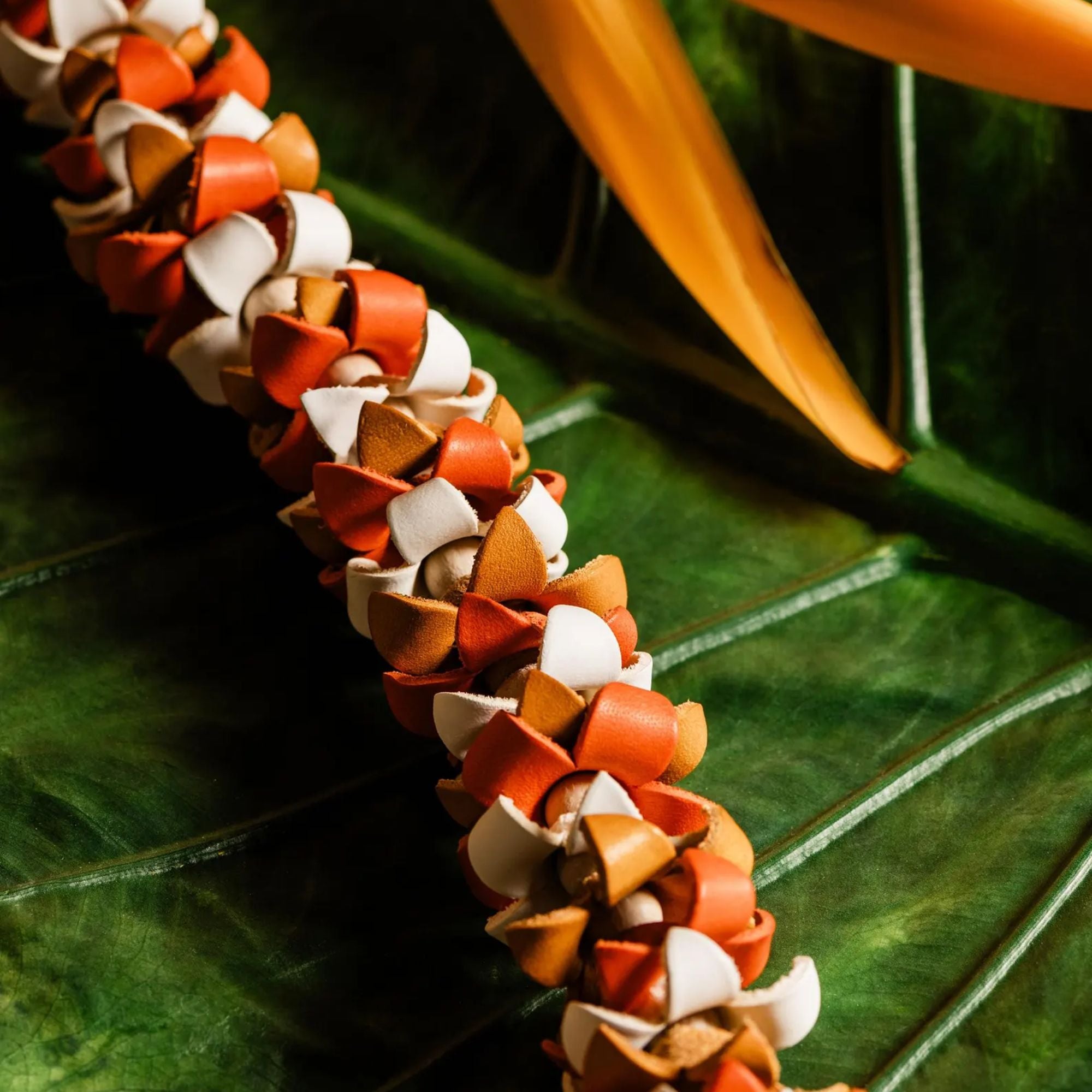 Puakenikeni Leather Lei - Image 2